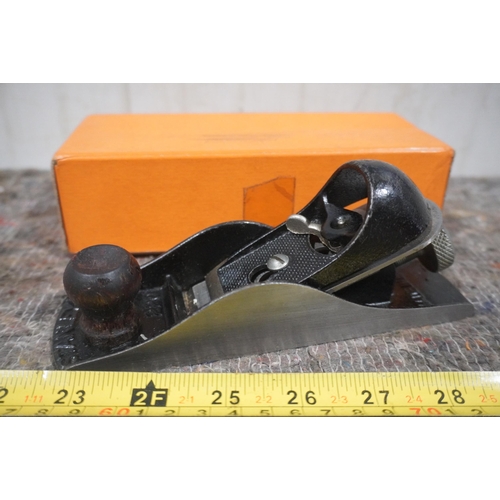 616 - Stanley block plane No. 220 in original box