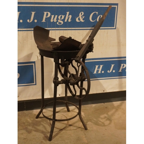 852 - Antique blacksmith's portable forge