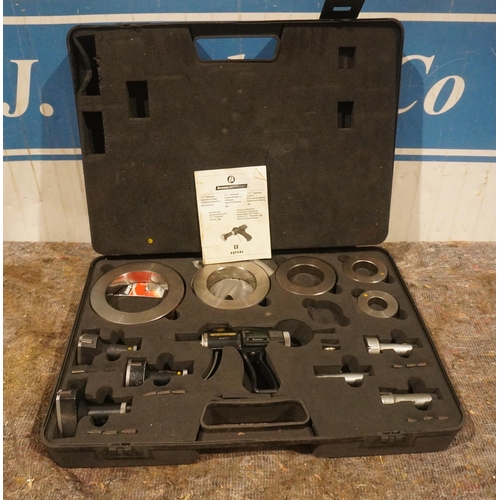 858 - Bowers 3 point digital bore micrometer set