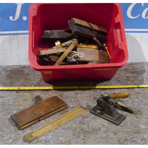 897 - Assorted old woodworking tools to include marking gauge, vintage stamp etc