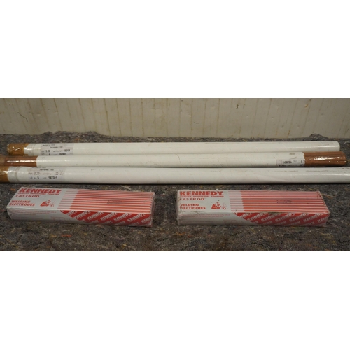 1089 - NOS 3.2mm steel filler welding rod and 2 packs of Kennedy 4mm fast rod