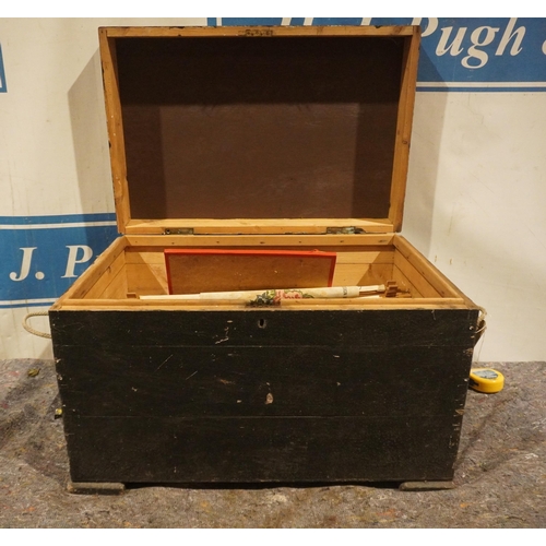 1120 - Wooden tool chest