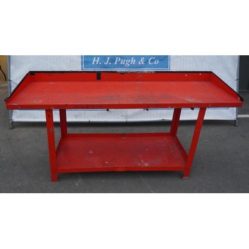 1134 - Red metal work bench 39x79