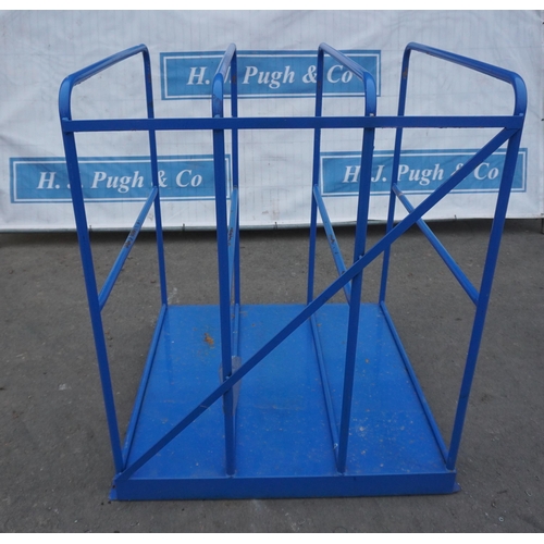 1137 - Blue metal racking