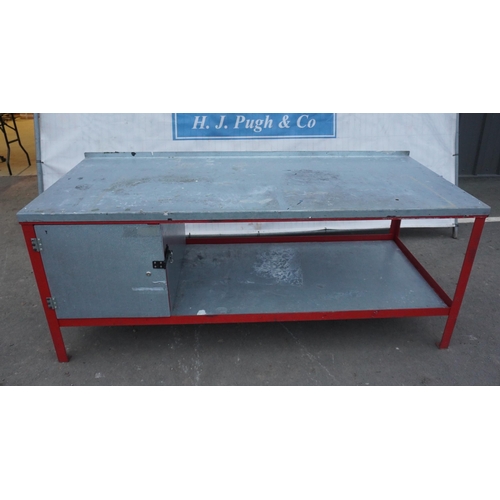 1140 - Red and grey metal work bench 33x82x36