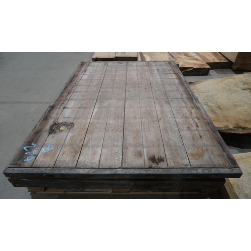 284 - Hardwood panels 55x37