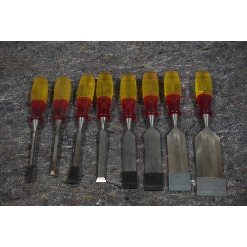 1022 - Set of 8 Marples chisels