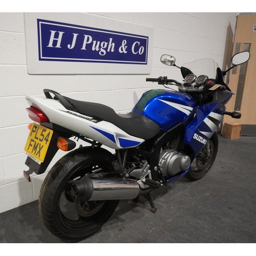 798 - Suzuki GS500 F motorcycle. 2004. Runs and rides. MOT until 8/12/22. Imported. Reg. PL54 FMX. Keys an... 