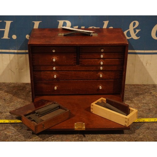 635 - Carpenter's tool chest and assorted whetstones