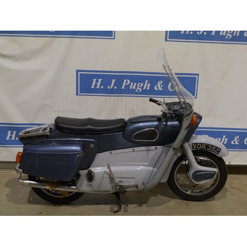 790 - Ariel Leader motorcycle. 1961. Rebuilt engine, gearbox, respoked wheels, new tyres. c/w old green lo... 