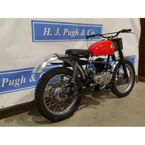 804 - James 197 Villiers motorcycle in trials trim. Needs fuel tap but runs off separate fuels supply. Hag... 