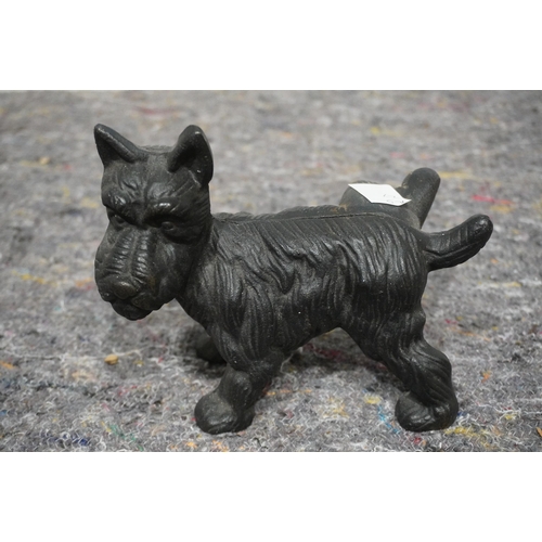 560 - Cast iron scottie dog doorstep 7x6