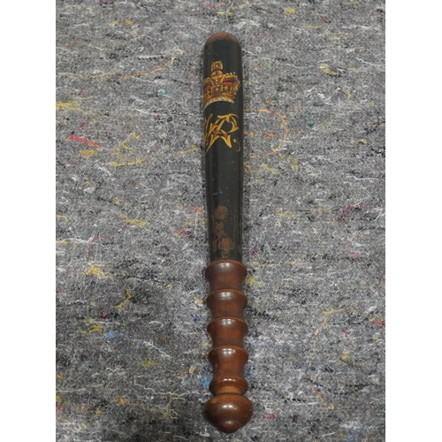 524 - Old police truncheon Marked C INSP 5