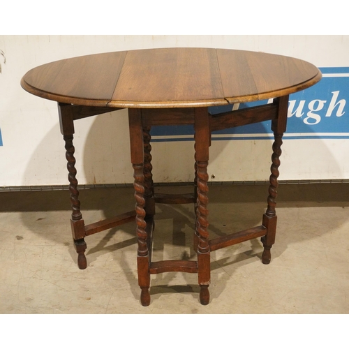 91 - Oak gate leg table with barley twist legs 36x23