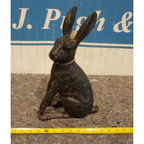 623 - Cast iron hare 15