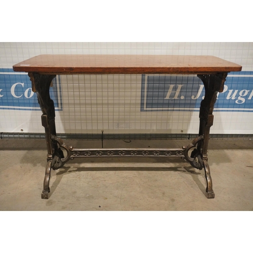 85 - 19th Century cast iron garden Cobden table R 105085