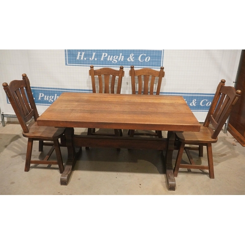 138 - Kitchen table and 4 pine chairs 55x31