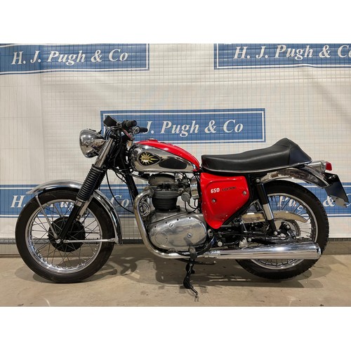 814 - BSA 650 Lightning motorcycle. 1966. Runs. Frame No. A65L14799. Comes with BSA owners club dating cer... 