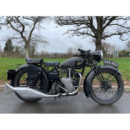 817 - Velocette MAC motorcycle. 1938. 350cc. 4 Spd manual gearbox. Engine no. 4958. Frame no. 8509. Runs a... 