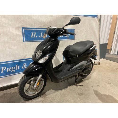 819 - Yamaha YN50F NEOS moped. 2013. Runs & rides. 17000+ miles. Reg. WU13 LFS. V5