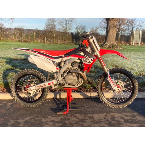 812 - Honda CRF 450 motocross bike. 2014. Runs & Rides really well. Recent oil and filter change