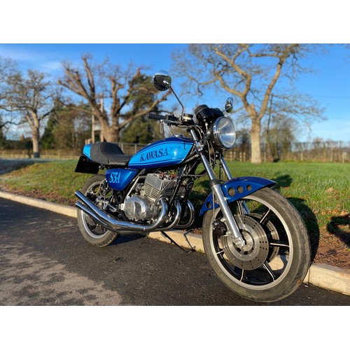 818 - Kawasaki KH400 motorcycle. 1976. Fitted with alloy wheels, triple disc and mono shock conversion. Al... 