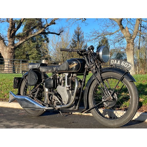 817 - Velocette MAC motorcycle. 1938. 350cc. 4 Spd manual gearbox. Engine no. 4958. Frame no. 8509. Runs a... 