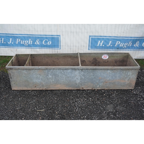 252 - Riveted planter 6ft