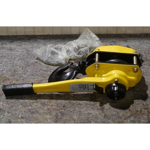 392 - NOS Matlock 1.5m 3tonne chain hoist