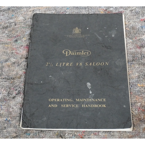 125 - Daimler 2.5l V8 saloon maintenance handbook