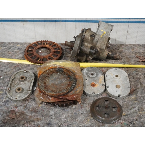 140 - Pre war gearbox and clutch parts