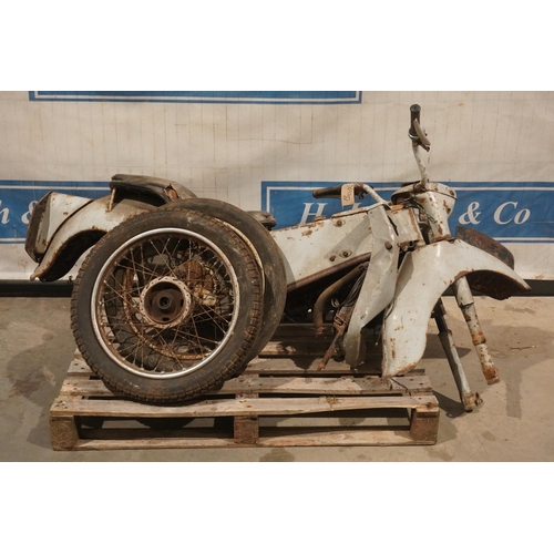 192 - LE Velocette spares