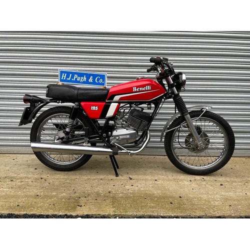 823 - Benelli 125 motorcycle, 1980. Previously restored and stored ever since. Good compression. Reg EBB 5... 