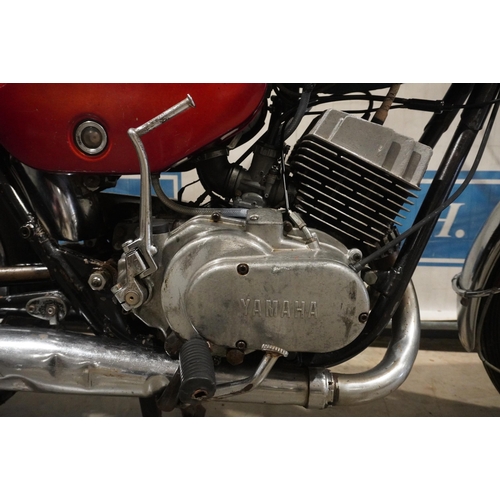 832 - Yamaha YR1 350 motorcycle. 1967. 350cc. Runs and clutch works but brakes need work. Comes with datin... 