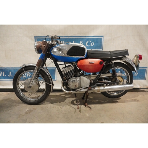 832 - Yamaha YR1 350 motorcycle. 1967. 350cc. Runs and clutch works but brakes need work. Comes with datin... 