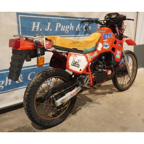 836 - Aprillia ETX 125 motorcycle. Italian import with NOVA and Rotax 125 engine. Turns over with good com... 