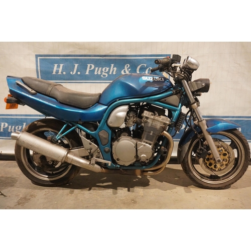 843 - Suzuki bandit 600 motorcycle. Barn stored for several years, spares and repairs. Declared CAT C on 2... 