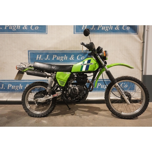 858 - Kawasaki KL250 enduro motorcycle. 1984. 249cc. Good compression. Reg. A590 TBW. V5 and key