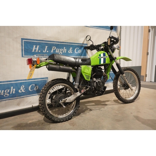 858 - Kawasaki KL250 enduro motorcycle. 1984. 249cc. Good compression. Reg. A590 TBW. V5 and key