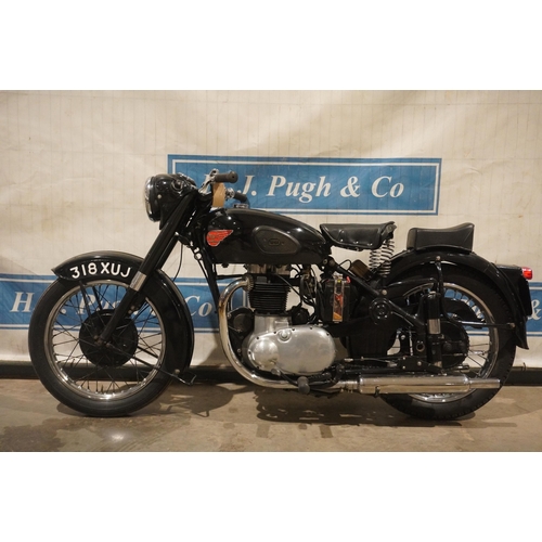 860 - BSA Goldflash motorcycle.646cc. 1955. Starts, runs and drives well. Been in the same family for many... 