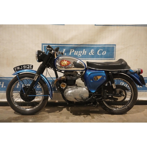 861 - BSA Thunderbolt motorcycle. 1967. 650cc. Matching frame and engine numbers. Starts and runs well. Re... 