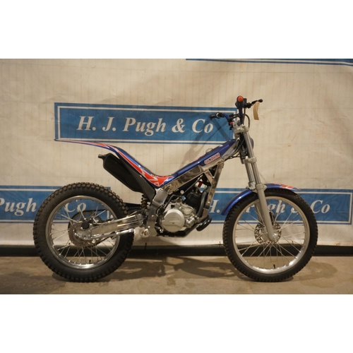 864 - Canziani 80 trials bike. From from Brian Griffiths' M/Cs estate, never ridden. Full working order. N... 