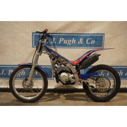 864 - Canziani 80 trials bike. From from Brian Griffiths' M/Cs estate, never ridden. Full working order. N... 