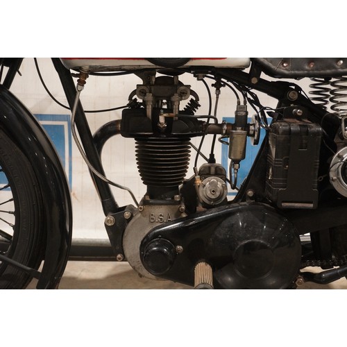 857 - BSA 250cc motorcycle. 1935. Good compression runs. Reg. KSL 947. V5