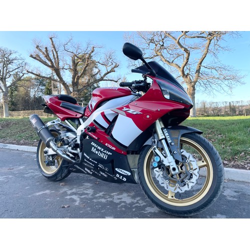 872 - Yamaha YZF R1 Dynomite Limited edition motorcycle. 2001. 1000cc. MOT until 7.7.2022. Has carbon fibr... 