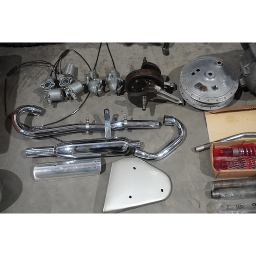 871 - Triton restoration project consisting of 1956 Norton Dominator 99 frame, 1956 all aluminium big bear... 