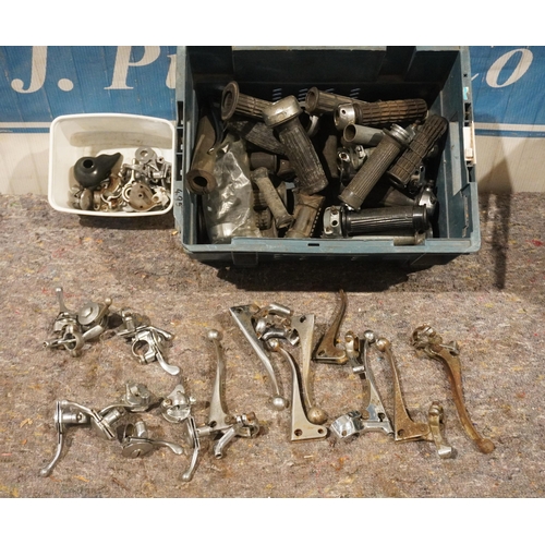 495 - Box of assorted levers, grips and throttle controls