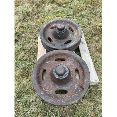 29 - Cast iron Dunlop wheel centres