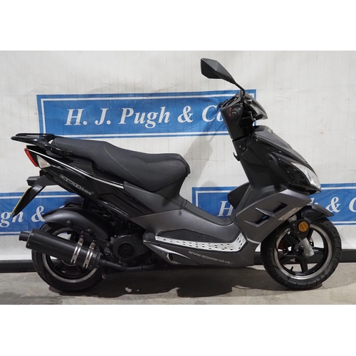 883 - Direct Bikes ZN50QT-32 scooter. 2016. 49cc. Runs and rides. MOT until 09.09.2022. Reg. SV66 BVL. V5 ... 