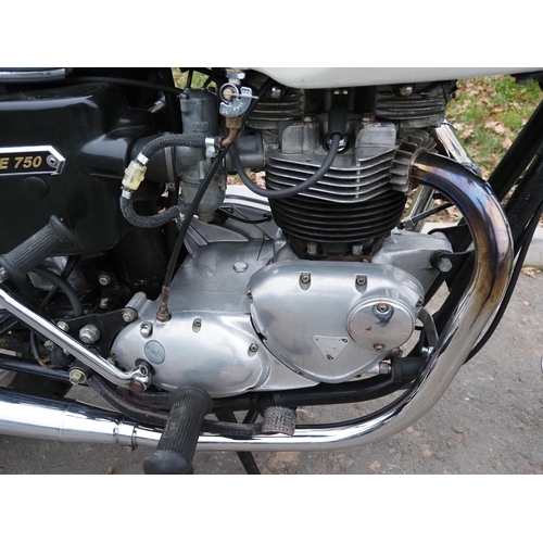 891 - Triumph Bonneville 750 motorcycle. 1978. 744cc. Runs and rides. Been in regular use. Matching number... 